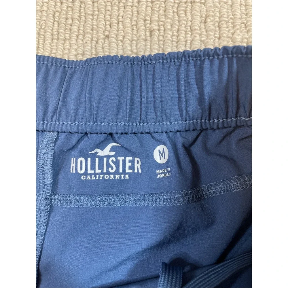 Hollister Men's Medium Hybrid Active Shorts Blue 5
